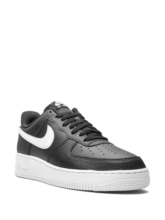 Nike Air Force 1 "Black Contrast": Fuerza y Estilo Definido