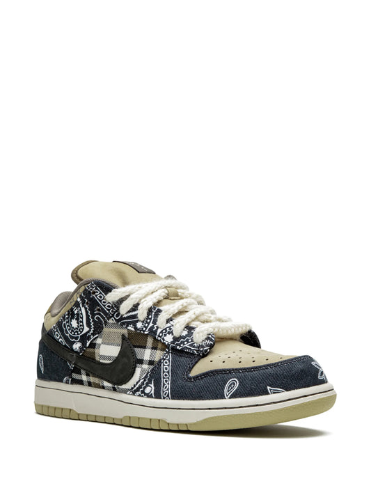 Nike SB Dunk Low x Travis Scott: "Cactus Jack"