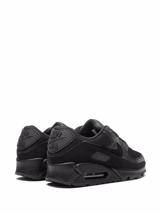 Nike Air Max 90 "Triple Black": Potencia y Durabilidad