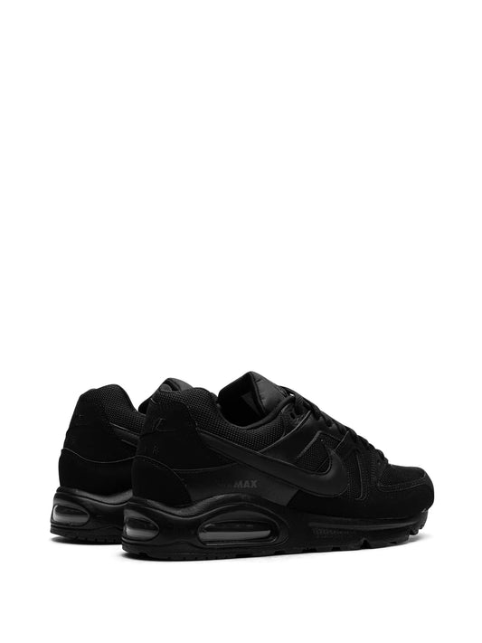 Nike Air Max Furyosa "Triple Black": Oscuridad Vanguardista